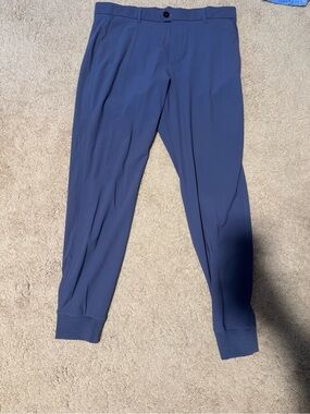 Greyson Men's Navy Jogger Pants